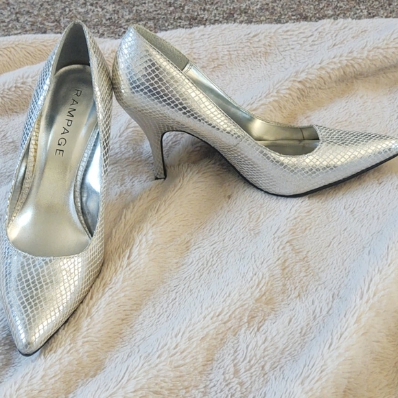 3/$20 Rampage silver pointed heels - Picture 1 of 7